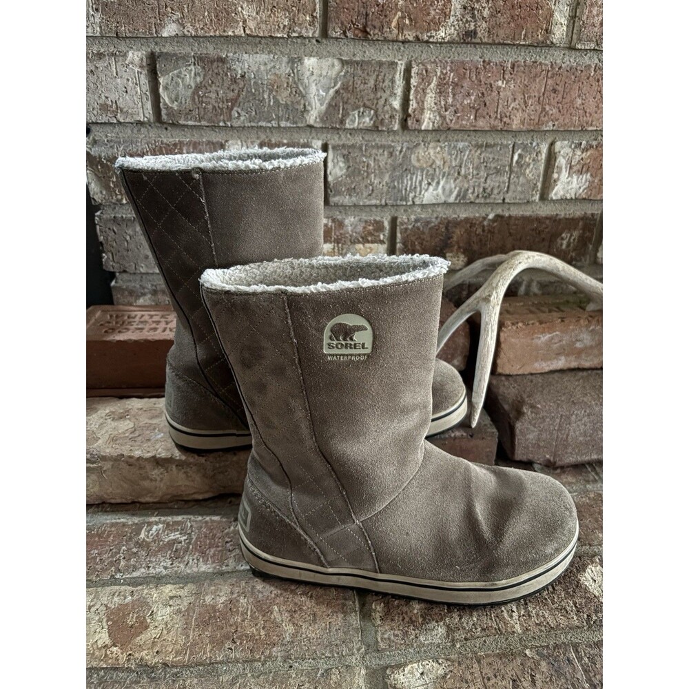 Women’s Sorel Galaxy Waterproof Winter Boot With suede Leather, Size 8